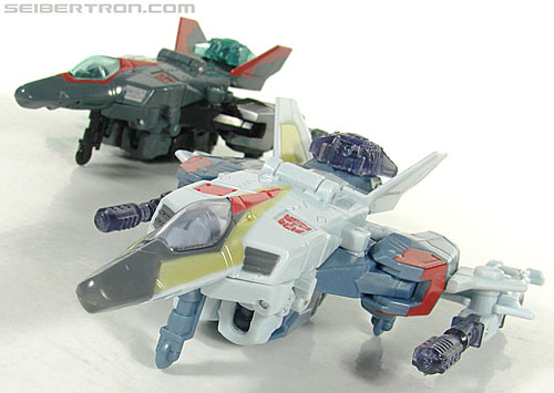 Transformers Universe - Classics 2.0 Airazor (Image #20 of 113)