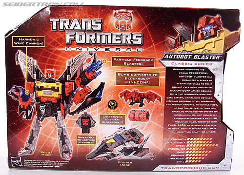 Transformers Universe - Classics 2.0 Blaster (Image #6 of 132)