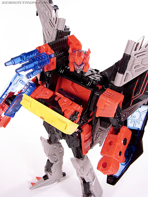 Transformers Universe - Classics 2.0 Blaster (Image #94 of 132)