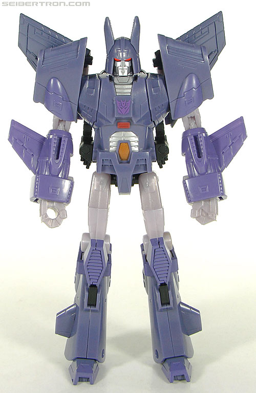 Transformers Universe - Classics 2.0 Cyclonus (Challenge at Cybertron) (Image #75 of 155)