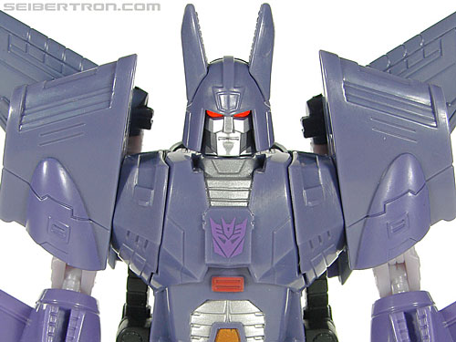 Transformers Universe - Classics 2.0 Cyclonus (Challenge at Cybertron) (Image #77 of 155)