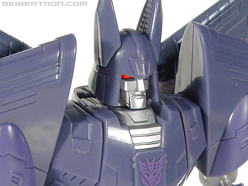 Transformers Universe - Classics 2.0 Cyclonus (Challenge at Cybertron) (Image #80 of 155)