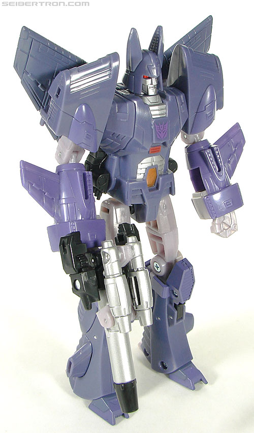 Transformers Universe - Classics 2.0 Cyclonus (Challenge at Cybertron) (Image #87 of 155)