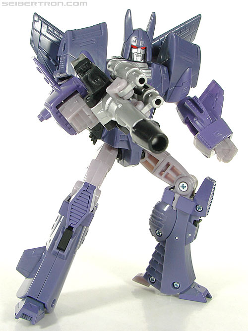 Transformers Universe - Classics 2.0 Cyclonus (Challenge at Cybertron) (Image #104 of 155)