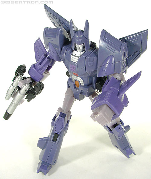 Transformers Universe - Classics 2.0 Cyclonus (Challenge at Cybertron) (Image #117 of 155)