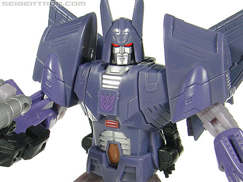 Transformers Universe - Classics 2.0 Cyclonus (Challenge at Cybertron) (Image #121 of 155)