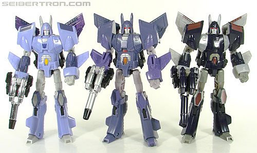 Transformers Universe - Classics 2.0 Cyclonus (Challenge at Cybertron) (Image #154 of 155)