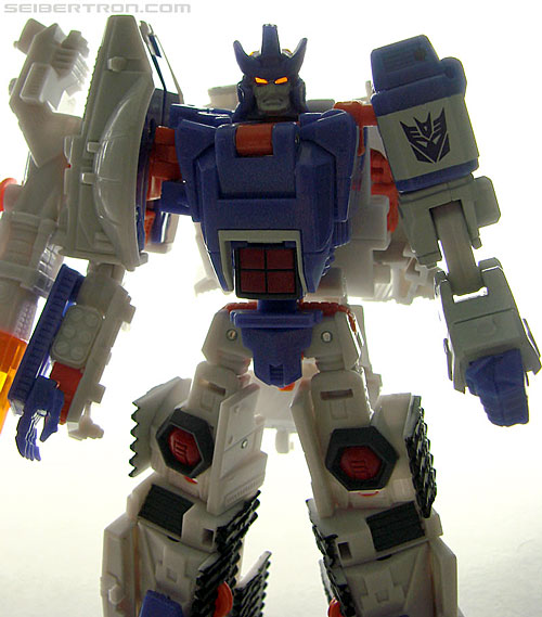 Transformers Universe - Classics 2.0 Galvatron (Challenge at Cybertron) (Image #73 of 104)