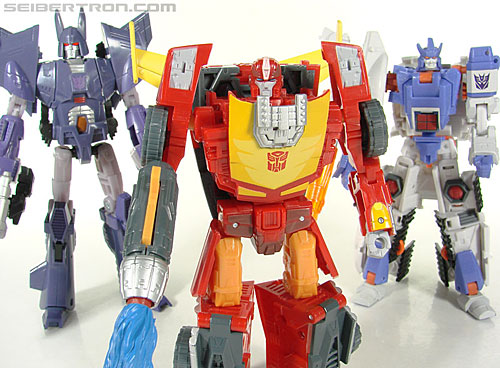 Transformers Universe - Classics 2.0 Rodimus (Challenge At Cybertron) (Image #98 of 119)