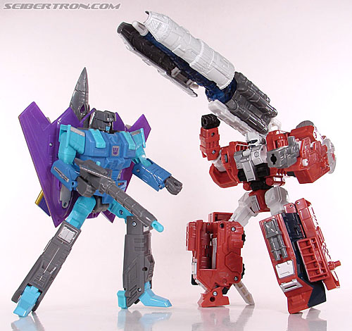 Transformers Universe - Classics 2.0 Countdown (Image #157 of 168)