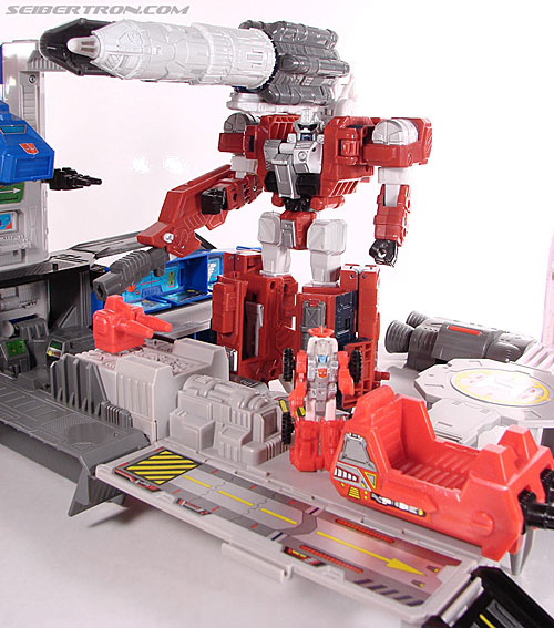 Transformers Universe - Classics 2.0 Countdown (Image #165 of 168)