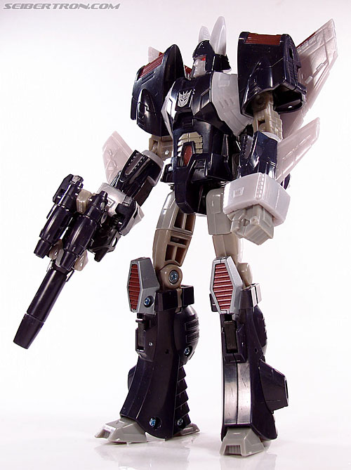 Transformers Universe - Classics 2.0 Cyclonus (Image #109 of 195)