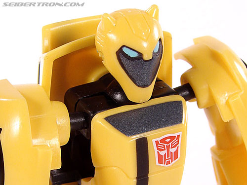 Transformers Universe - Classics 2.0 Bumblebee (Image #30 of 52)