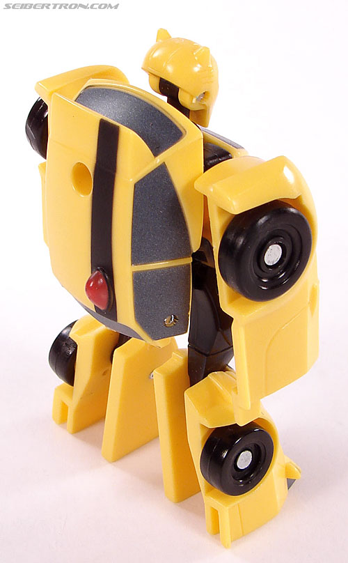 Transformers Universe - Classics 2.0 Bumblebee (Image #33 of 52)