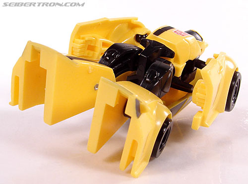 Transformers Universe - Classics 2.0 Bumblebee (Image #40 of 52)