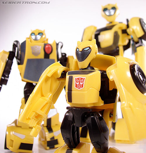 Transformers Universe - Classics 2.0 Bumblebee (Image #50 of 52)