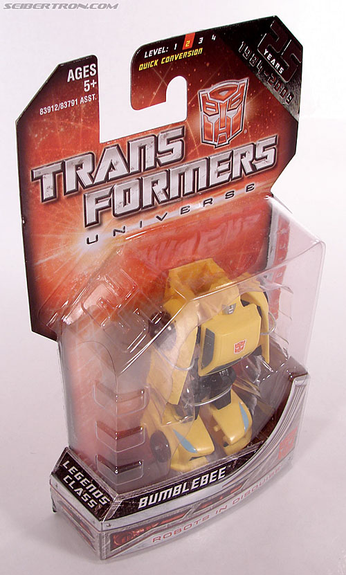 Transformers Universe - Classics 2.0 Bumblebee (Image #3 of 69)
