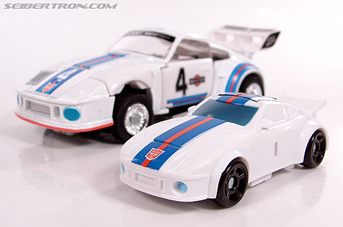 Transformers Universe - Classics 2.0 Jazz (Meister) (Image #31 of 65)
