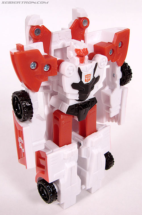 Transformers Universe - Classics 2.0 Red Alert (Image #47 of 83)