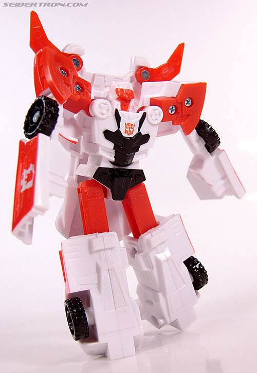 Transformers Universe - Classics 2.0 Red Alert (Image #61 of 83)
