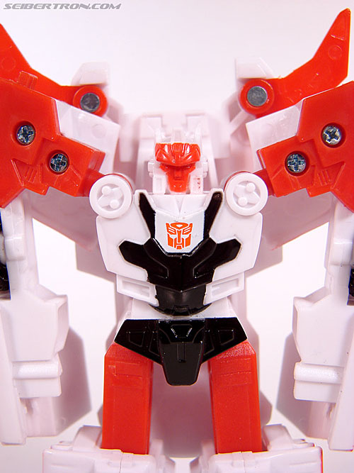 Transformers Universe - Classics 2.0 Red Alert (Image #63 of 83)