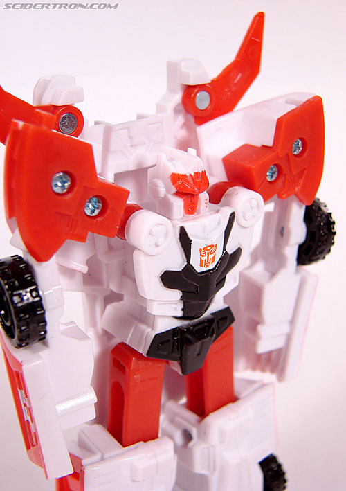 Transformers Universe - Classics 2.0 Red Alert (Image #66 of 83)