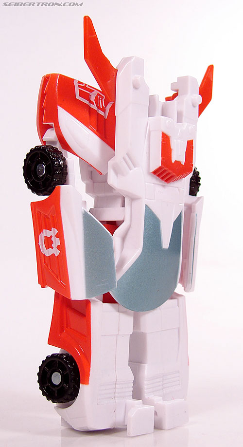 Transformers Universe - Classics 2.0 Red Alert (Image #72 of 83)