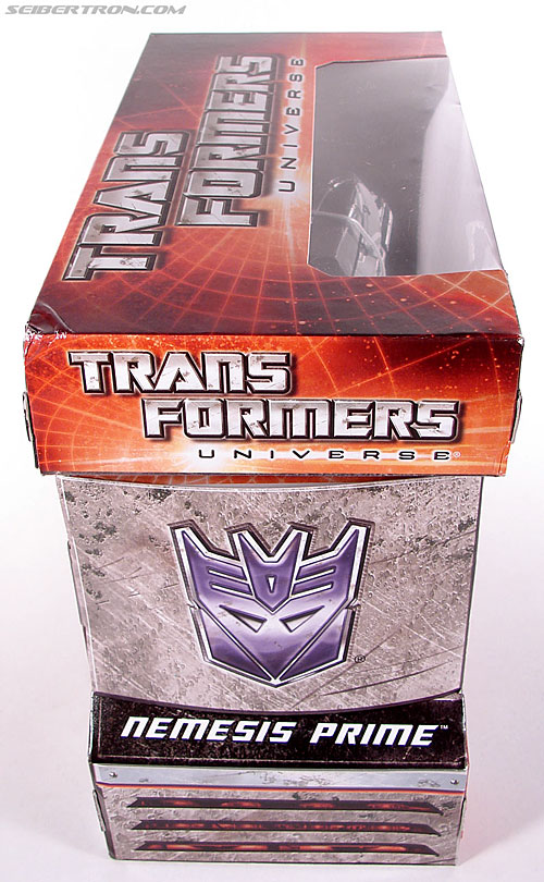 Transformers Universe - Classics 2.0 Nemesis Prime (Black Convoy) (Image #6 of 119)