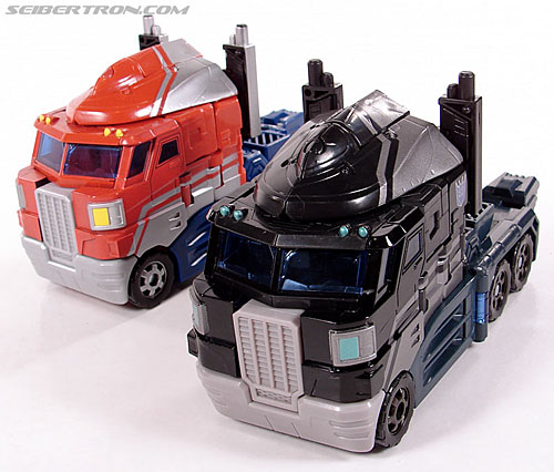 Transformers Universe - Classics 2.0 Nemesis Prime (Black Convoy) (Image #39 of 119)