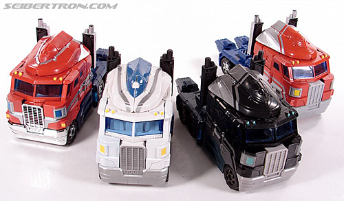 Transformers Universe - Classics 2.0 Nemesis Prime (Black Convoy) (Image #45 of 119)