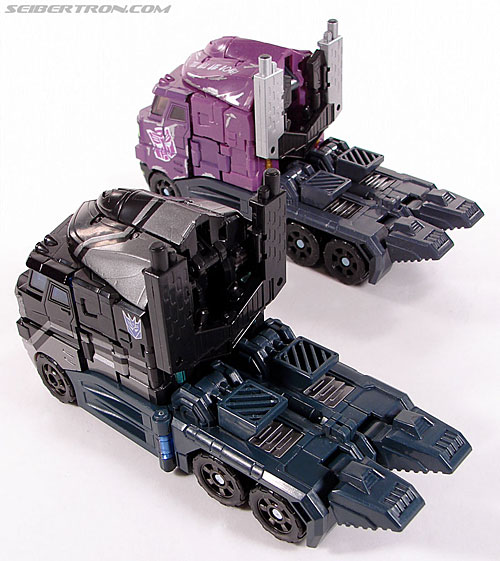 Transformers Universe - Classics 2.0 Nemesis Prime (Black Convoy) (Image #49 of 119)