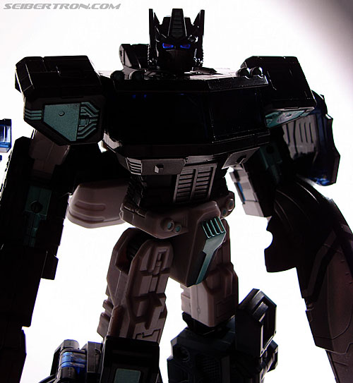 Transformers Universe - Classics 2.0 Nemesis Prime (Black Convoy) (Image #92 of 119)