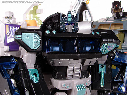 Transformers Universe - Classics 2.0 Nemesis Prime (Black Convoy) (Image #119 of 119)
