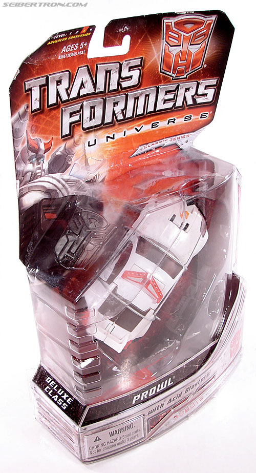 Transformers Universe - Classics 2.0 Prowl (Image #7 of 138)