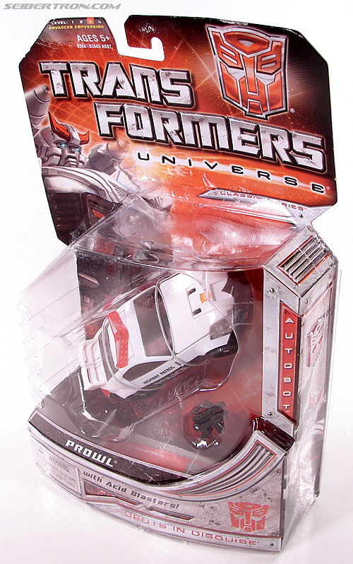 Transformers Universe - Classics 2.0 Prowl (Image #14 of 138)