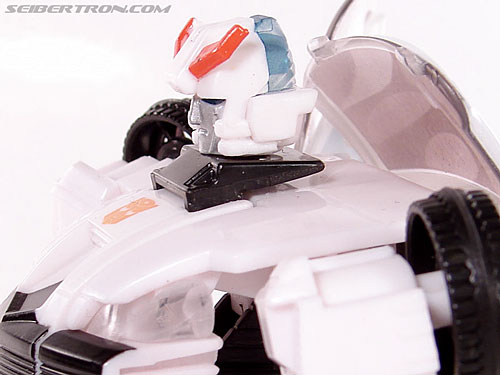 Transformers Universe - Classics 2.0 Prowl (Image #76 of 138)
