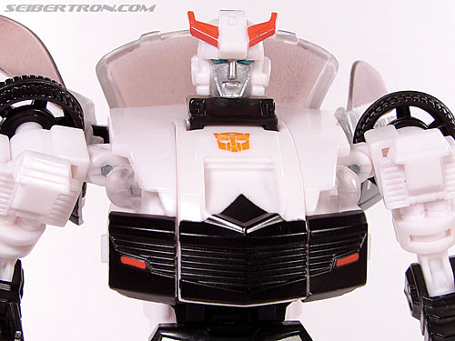 Transformers Universe - Classics 2.0 Prowl (Image #83 of 138)