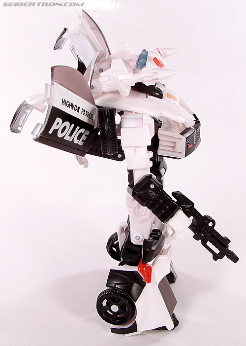 Transformers Universe - Classics 2.0 Prowl (Image #92 of 138)