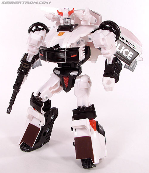 Transformers Universe - Classics 2.0 Prowl (Image #112 of 138)