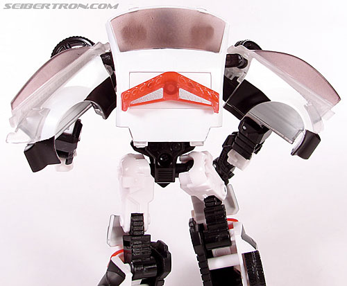 Transformers Universe - Classics 2.0 Prowl (Image #113 of 138)