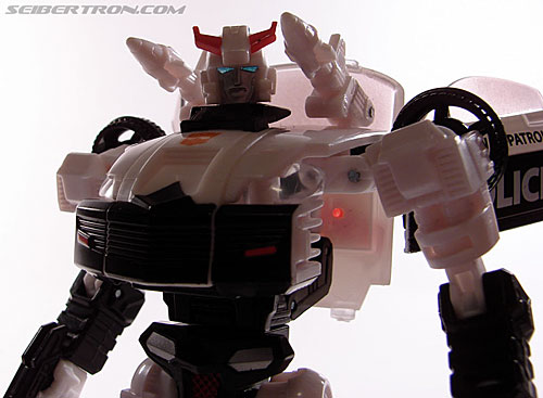 Transformers Universe - Classics 2.0 Prowl (Image #117 of 138)