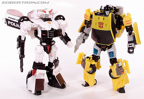 Transformers Universe - Classics 2.0 Prowl (Image #119 of 138)