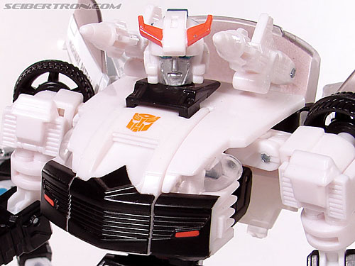 Transformers Universe - Classics 2.0 Prowl (Image #134 of 138)
