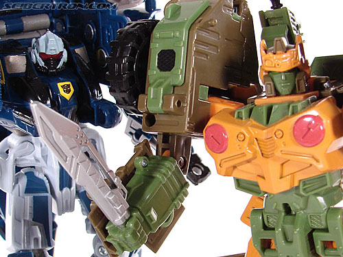 Transformers Universe - Classics 2.0 Roadbuster (Image #88 of 89)
