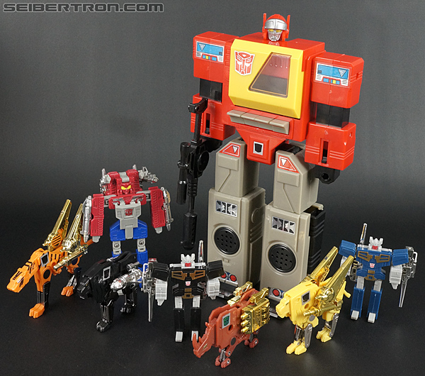 Transformers Universe - Classics 2.0 Eject (Image #97 of 104)