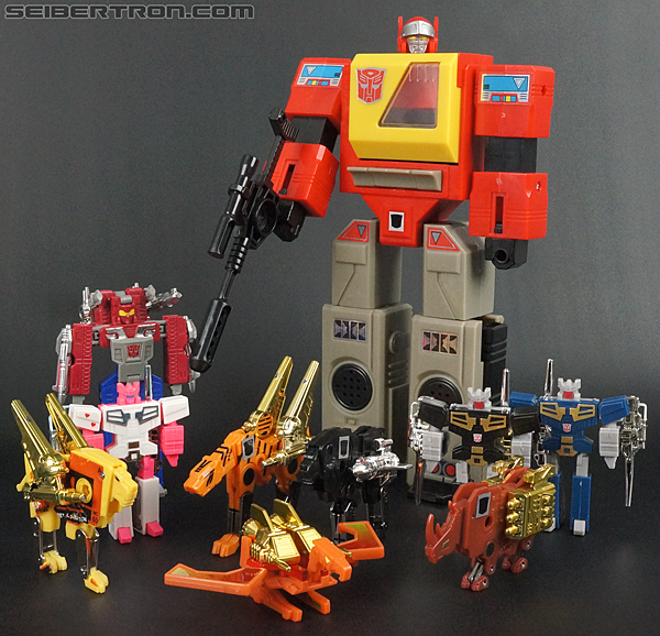 Transformers Universe - Classics 2.0 Eject (Image #100 of 104)
