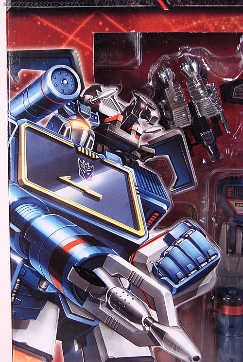 Transformers Universe - Classics 2.0 Soundwave (Reissue) (Image #2 of 114)
