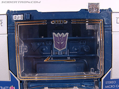 Transformers Universe - Classics 2.0 Soundwave (Reissue) (Image #30 of 114)