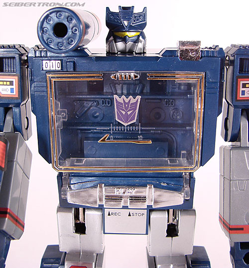 Transformers Universe - Classics 2.0 Soundwave (Reissue) (Image #54 of 114)