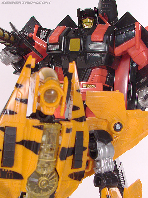 Transformers Universe - Classics 2.0 Skyfall (Image #149 of 153)